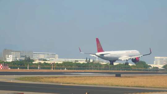 福建厦门高崎国际机场降落吉祥航空航班