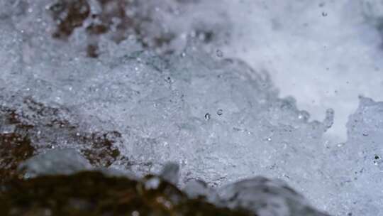 河边流水河流河水小溪山泉泉水流体液体水流