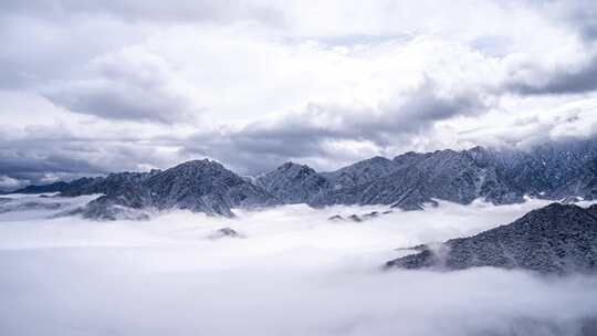 清晨云海日出云层山顶山林云雾缭绕风景风光