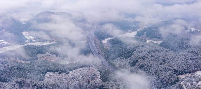 航拍贵州2025年第一场雪