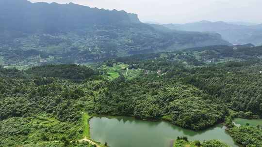 航拍美丽中国喀斯特地貌风光、高山、森林