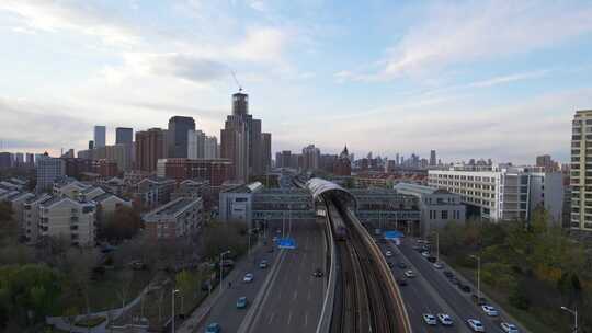 天津海河复兴门地铁站海津大桥城市交通风光