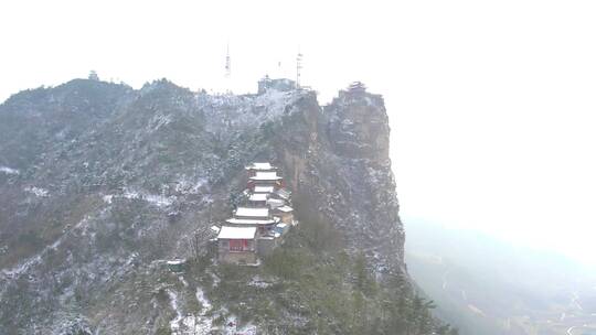 唯美冬季甘肃陇南成县鸡峰山雪景视频素材模板下载