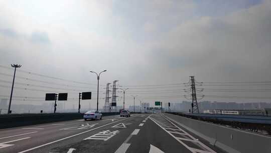 城市马路沿途风景开车第一视角道路公路素材