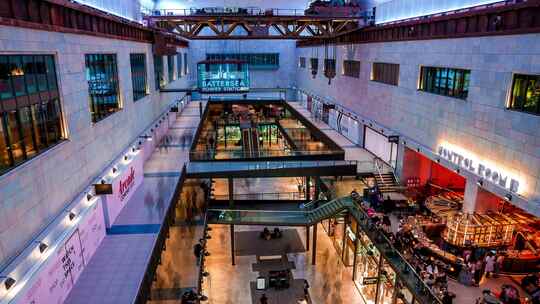 伦敦新巴特西发电站作为新购物中心运营