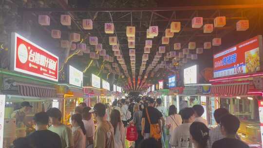 夜市小吃街人流游客1