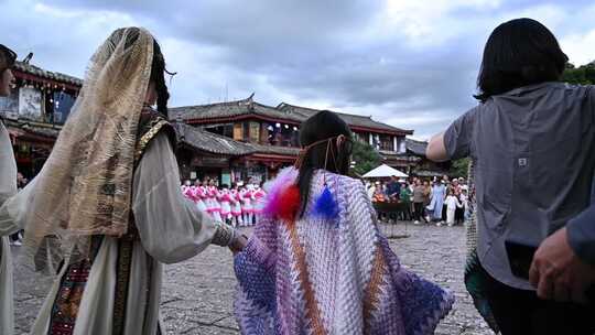 丽江古城篝火晚会