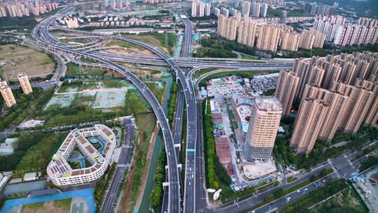 航拍城市繁忙的立交桥道路车流