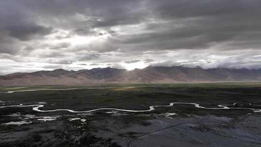 西藏阿里地区噶尔藏布江航拍