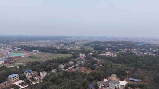 乡村田园风光的鸟瞰全景