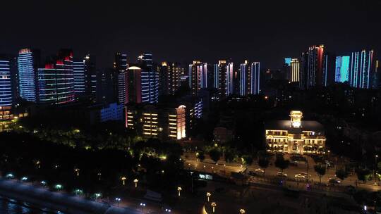 武汉长江江滩城市天际线夜景高楼航拍风光
