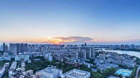 九江夏季黄昏入夜城景延时