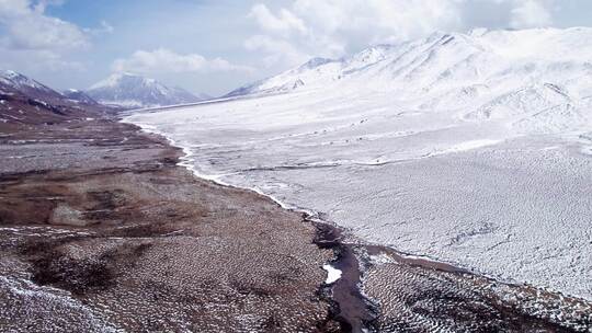 青海雪山拉脊山