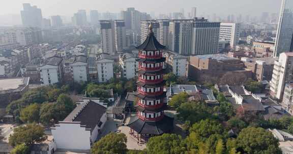 江西南昌绳金塔城市建筑风光航拍