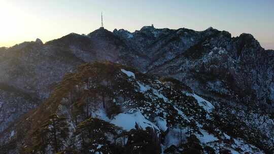 黄山丹霞峰峰顶雪景视频素材模板下载