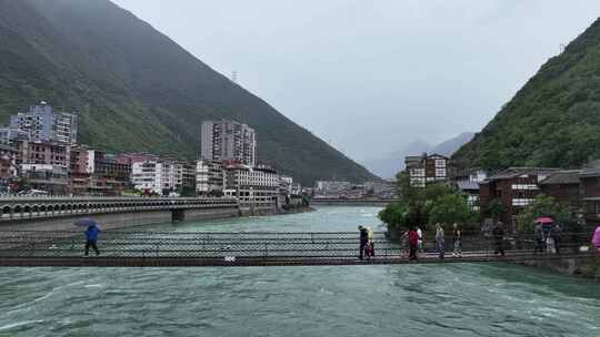 航拍四川甘孜泸定县横跨在大渡河上的泸定桥