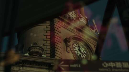 上海街头复古建筑光影