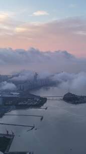 竖屏航拍广东汕头岛屿旅游区海湾大桥