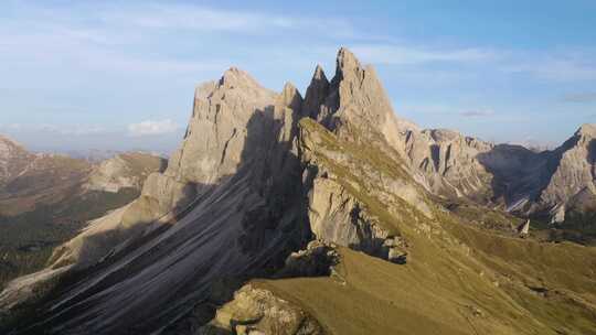 意大利白云石塞塞达山上的电影拍摄视频素材模板下载