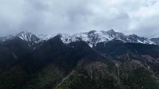 云南雪山