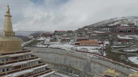 航拍川西甘孜州色达县金马草原雪山东嘎寺