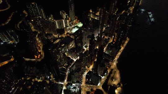 香港CBD发达的现代商务建筑道路交通夜晚