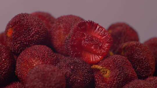 微距拍摄新鲜杨梅