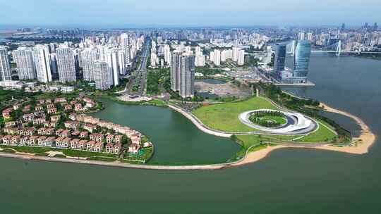 航拍海南海口海甸岛天空之山城市天际线风景