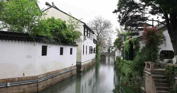 清晨春雨谷雨江南水乡古街 苏州平江路