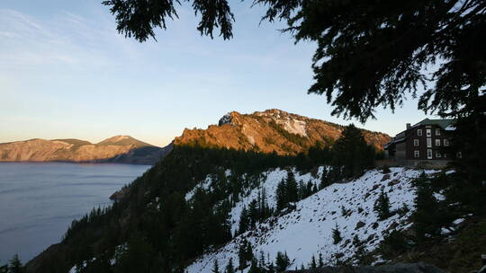 火山口湖景