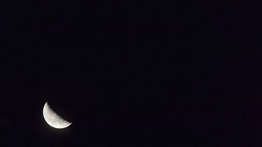 月升月亮升起过程延时摄影