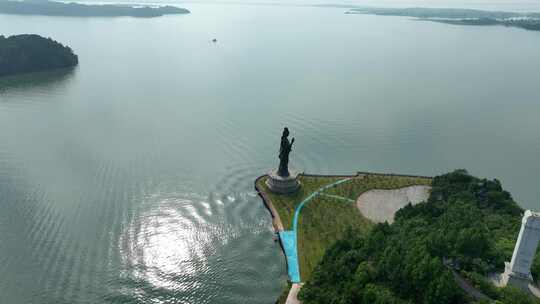 鄱阳湖国家湿地公园饶娥雕像航拍湖泊风景