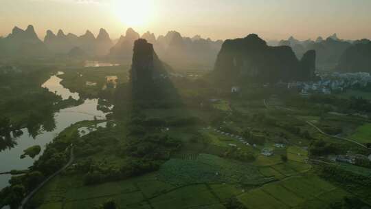 航拍桂林阳朔遇龙河山水日出风光