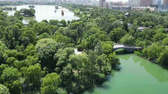 航拍山东济南大明湖5A景区