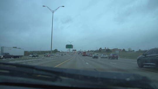 在高速公路上延时行驶视频素材模板下载