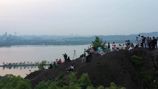 宝石山朝霞日出