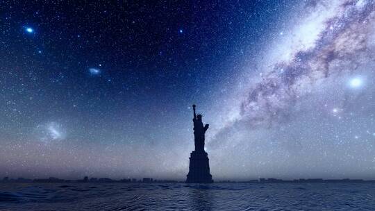 美国纽约自由女神像夜景航拍