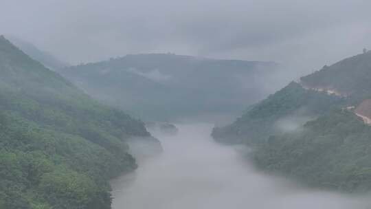 怒江峡谷平流雾航拍