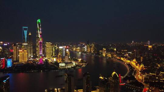 上海外滩黄浦区黄浦江东方明珠夜全景夜景4K