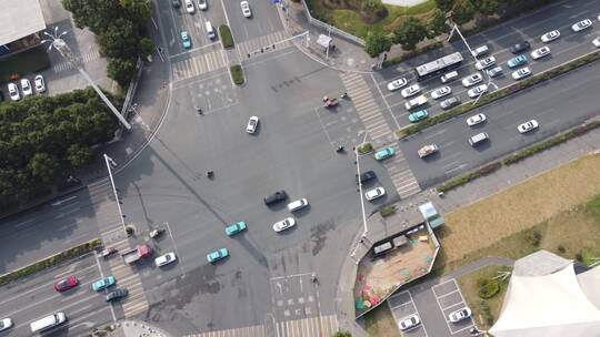 航拍湖北宜昌西陵区城市道路