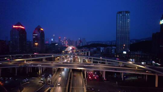 城市道路高峰期