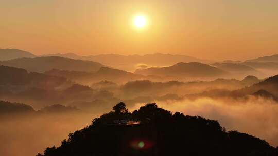 大山里的朝阳