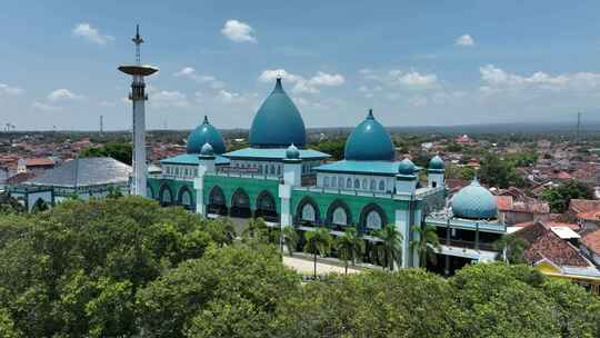 原创 印尼爪哇岛外南梦城市清真寺风光视频素材模板下载