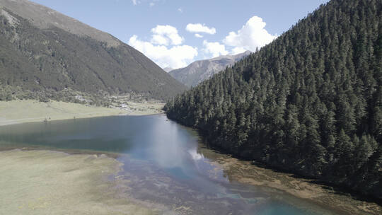 香格里拉高山湖泊11