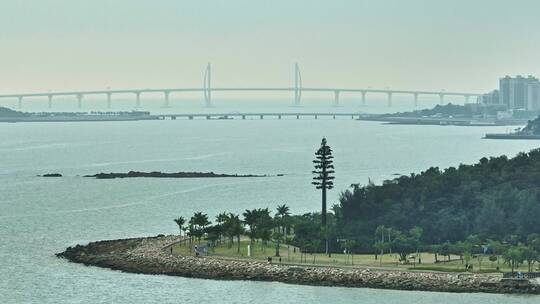 海岸望港珠澳大桥