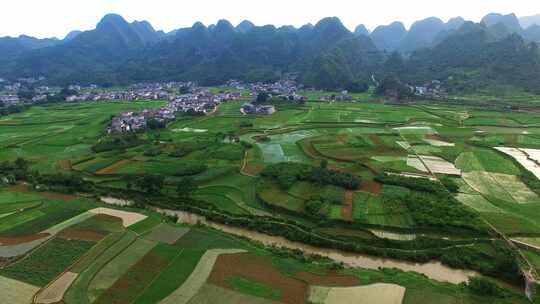 贵州黔西南兴义万峰林景区田园风光风景航拍