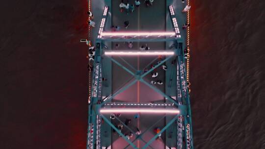 航拍兰州中山桥夜景