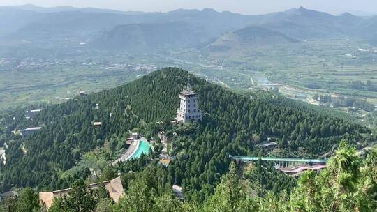 济南石崮寨景区，近郊游山体公园网红项目