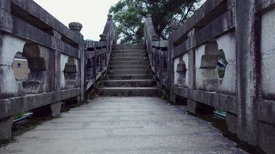 鲤鱼溪古镇的初夏