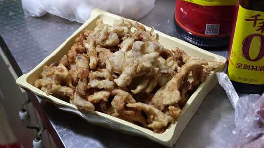 做饭椒盐蘑菇餐饮晚饭午饭炸货饮食餐饮美食